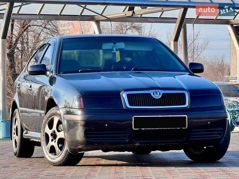 Ліфтбек Skoda Octavia 2004 в Запоріжжі