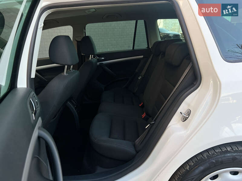 Универсал Skoda Octavia 2012 в Ивано-Франковске