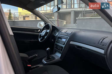 Универсал Skoda Octavia 2012 в 