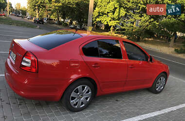 Лифтбек Skoda Octavia 2010 в Черкассах