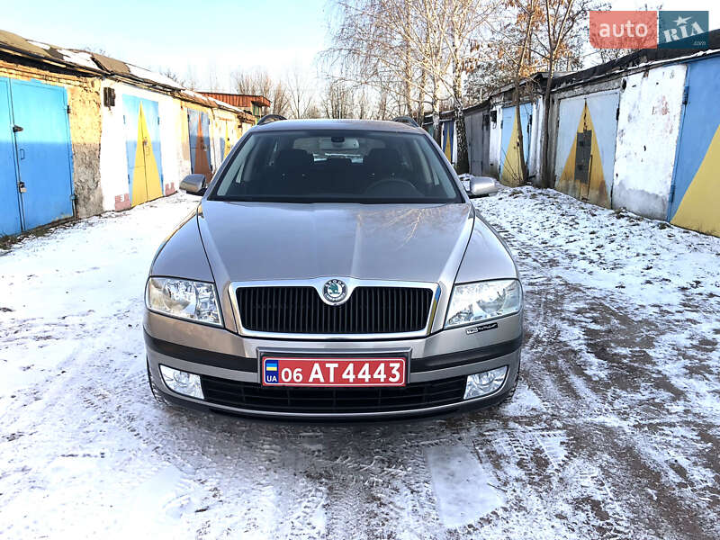 Универсал Skoda Octavia 2007 в Коростене