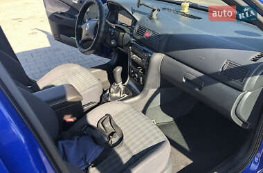 Лифтбек Skoda Octavia 2004 в 