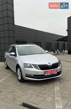 Универсал Skoda Octavia 2019 в Тячеве