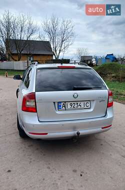 Універсал Skoda Octavia 2010 в Рокитному