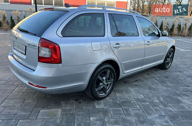 Универсал Skoda Octavia 2010 в Луцке