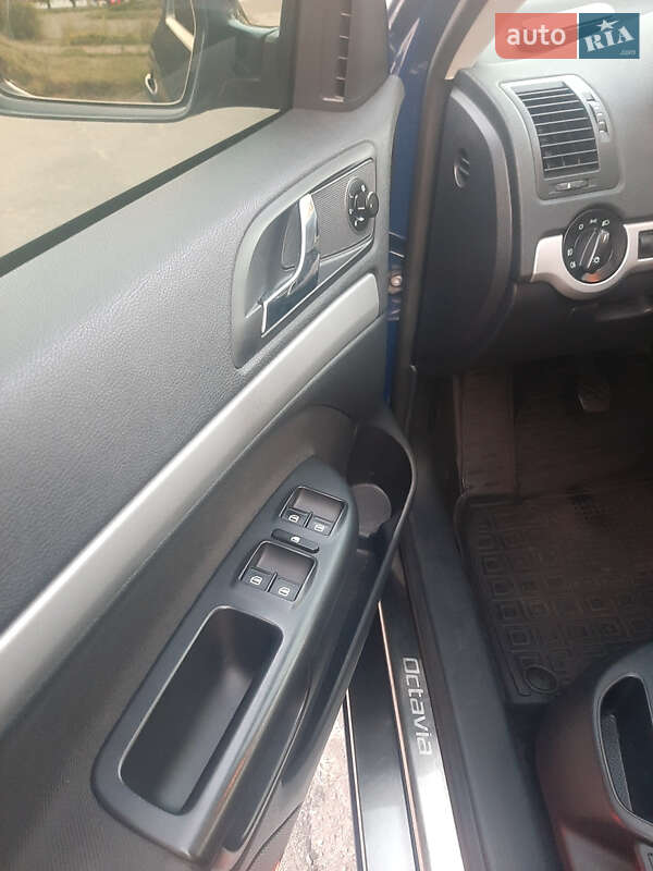 Универсал Skoda Octavia 2012 в Киеве фото 12 Универсал Skoda Octavia 2012 в Киеве