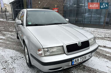 Ліфтбек Skoda Octavia 2000 в Вінниці