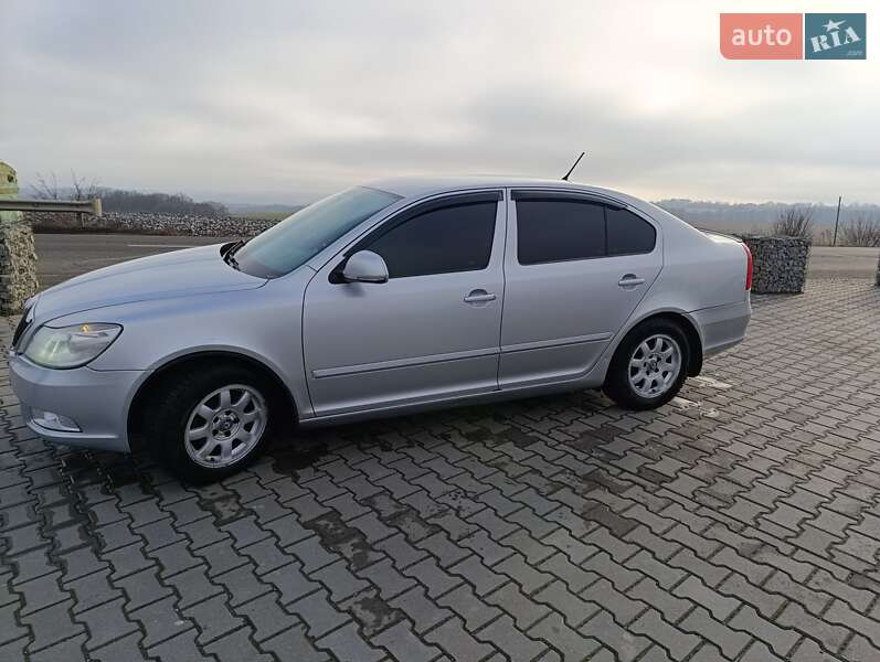 Лифтбек Skoda Octavia 2012 в Черновцах