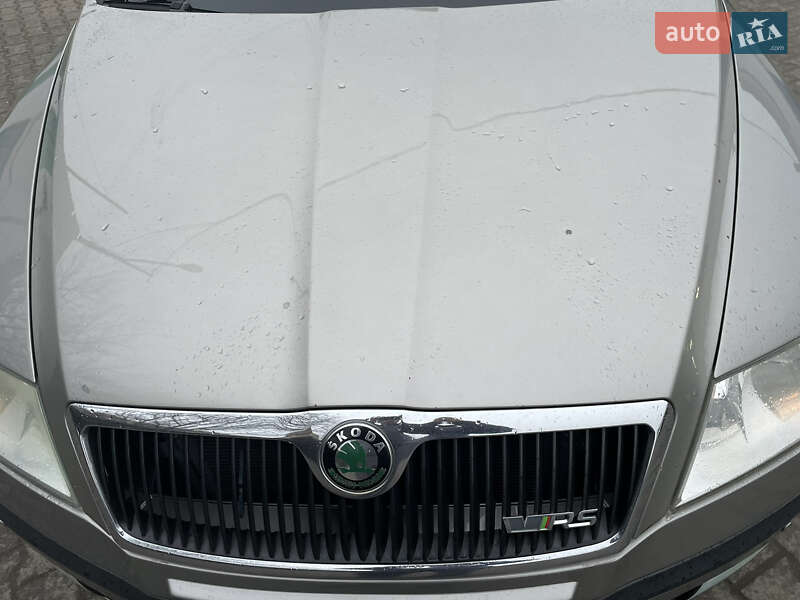 Лифтбек Skoda Octavia 2006 в Черновцах