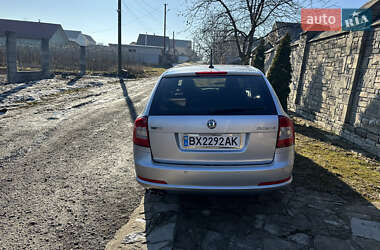 Універсал Skoda Octavia 2012 в Дунаївцях