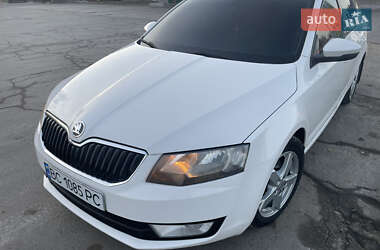 Универсал Skoda Octavia 2013 в Мостиске