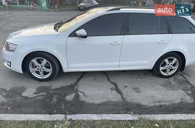 Универсал Skoda Octavia 2013 в Мостиске