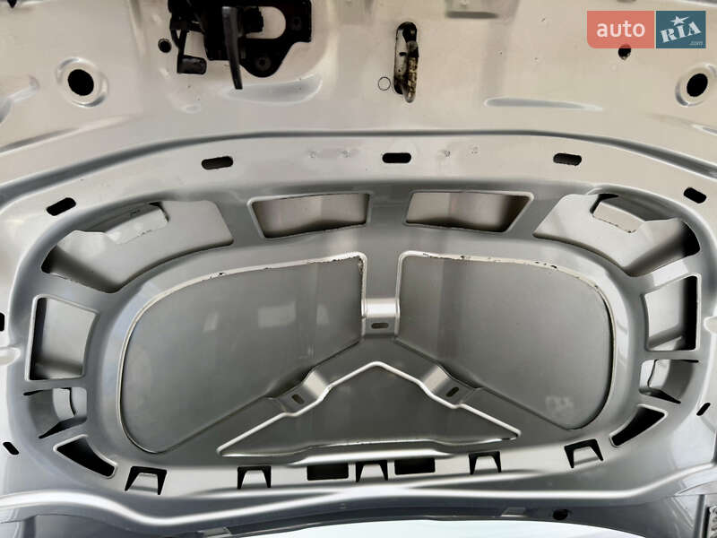 Универсал Skoda Octavia 2011 в Ужгороде