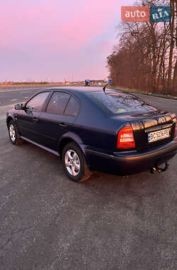 Лифтбек Skoda Octavia 2004 в Буске