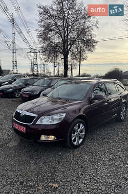 Універсал Skoda Octavia 2012 в Луцьку