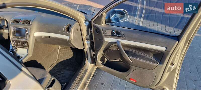 Ліфтбек Skoda Octavia 2010 в Києві