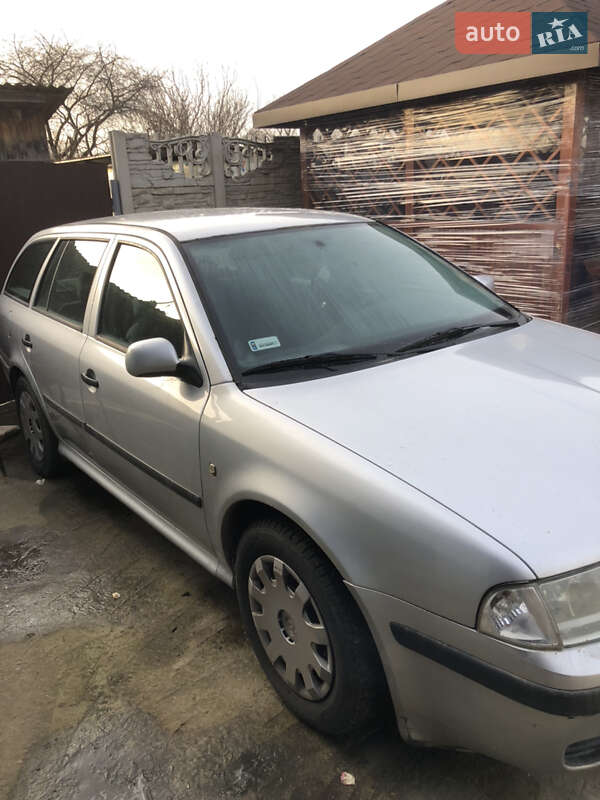Универсал Skoda Octavia 1999 в Луцке