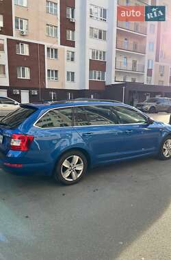 Универсал Skoda Octavia 2015 в 