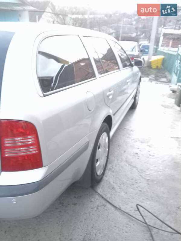 Универсал Skoda Octavia 2003 в Хмельницком