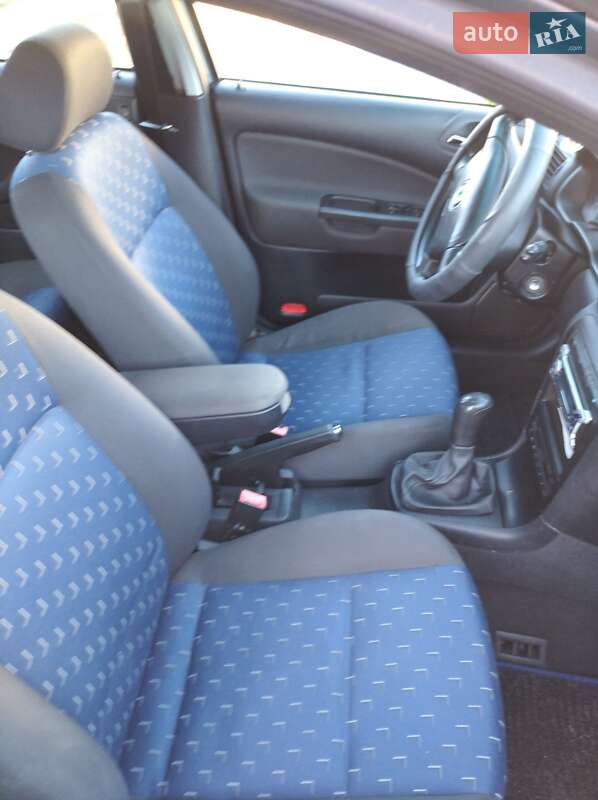 Универсал Skoda Octavia 2004 в Калиновке