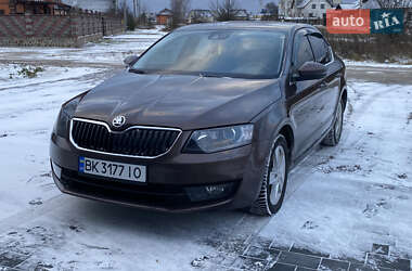 Ліфтбек Skoda Octavia 2013 в Сарнах