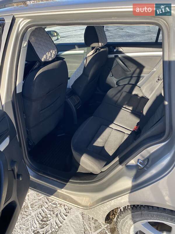 Универсал Skoda Octavia 2010 в Калуше