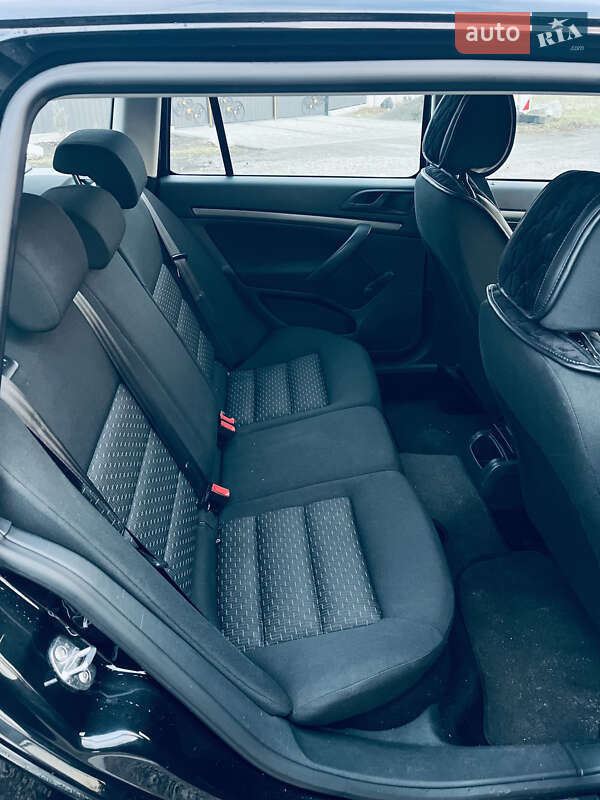 Универсал Skoda Octavia 2012 в Шполе