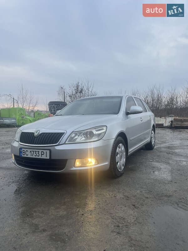 Універсал Skoda Octavia 2012 в Здолбуніві