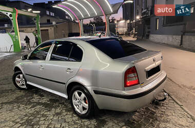 Ліфтбек Skoda Octavia 2005 в 