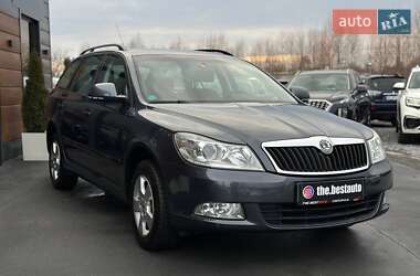 Универсал Skoda Octavia 2010 в 