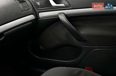 Универсал Skoda Octavia 2010 в 