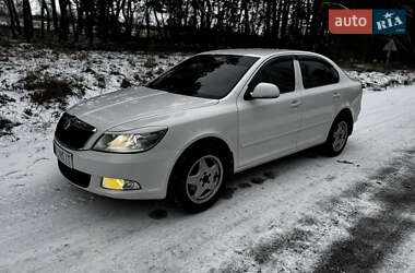 Ліфтбек Skoda Octavia 2010 в Валках