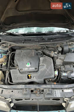 Лифтбек Skoda Octavia 1998 в 