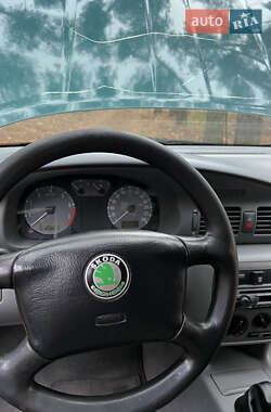 Лифтбек Skoda Octavia 1998 в 