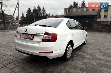 Лифтбек Skoda Octavia 2015 в Тячеве