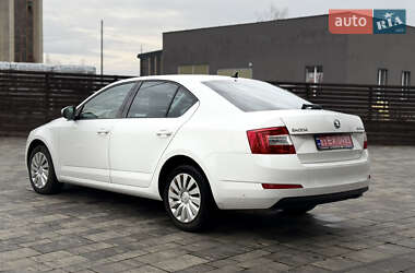 Лифтбек Skoda Octavia 2015 в Тячеве