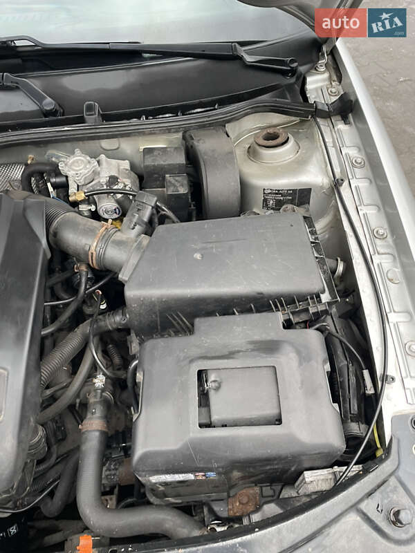 Лифтбек Skoda Octavia 2003 в Луцке