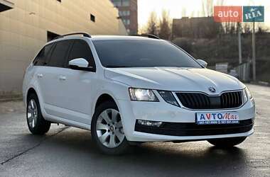 Універсал Skoda Octavia 2017 в Кривому Розі