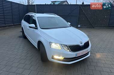 Универсал Skoda Octavia 2020 в Житомире