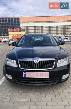 Універсал Skoda Octavia 2010 в Луцьку