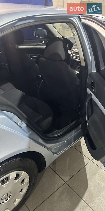 Лифтбек Skoda Octavia 2009 в Кропивницком