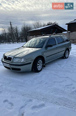 Універсал Skoda Octavia 2001 в Збаражі