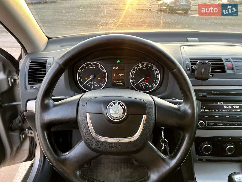 Універсал Skoda Octavia 2012 в Дніпрі
