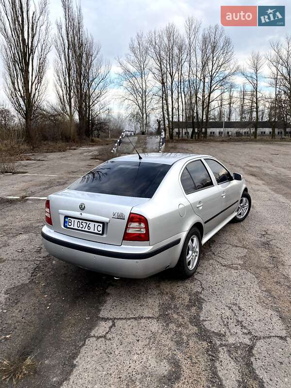 Ліфтбек Skoda Octavia 2005 в Нових Санжарах
