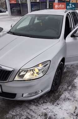 Универсал Skoda Octavia 2012 в Ровно