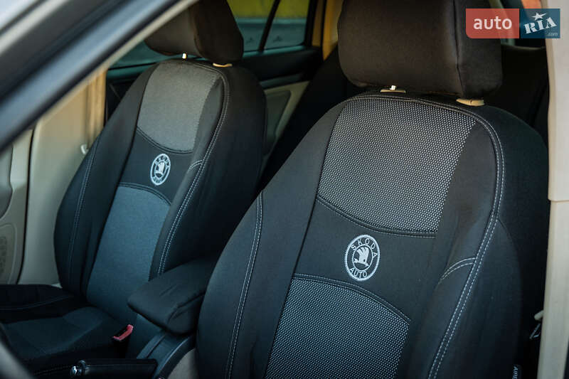 Універсал Skoda Octavia 2010 в Житомирі