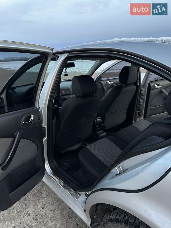 Лифтбек Skoda Octavia 2006 в Куликовке