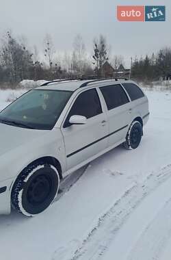Універсал Skoda Octavia 2003 в Рокитному