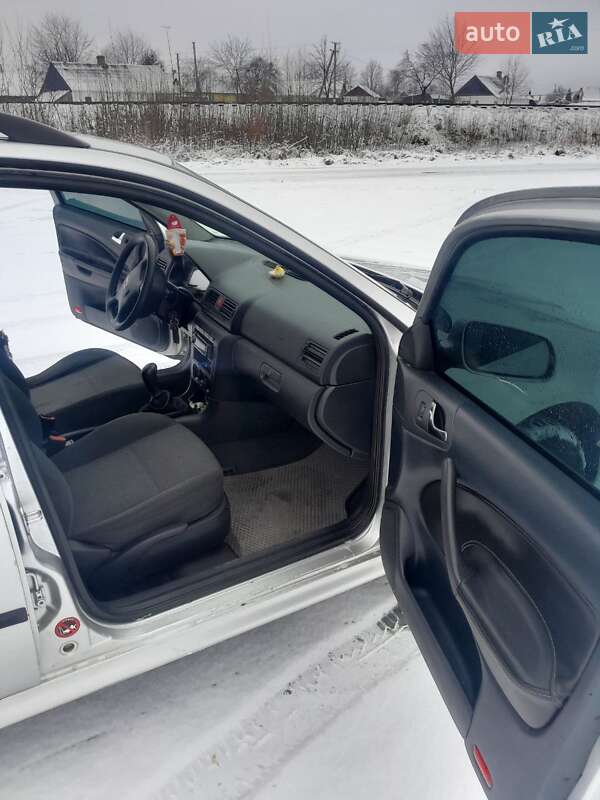 Універсал Skoda Octavia 2003 в Рокитному