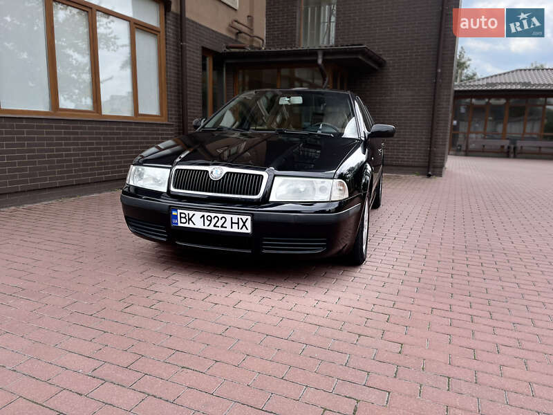 Ліфтбек Skoda Octavia 2004 в Рівному